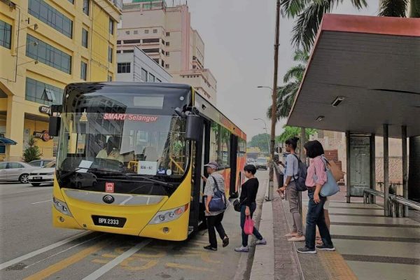 berdekatan-dengan-KTM-stesen-bus berdekatan-dengan-KTM-stesen-bus